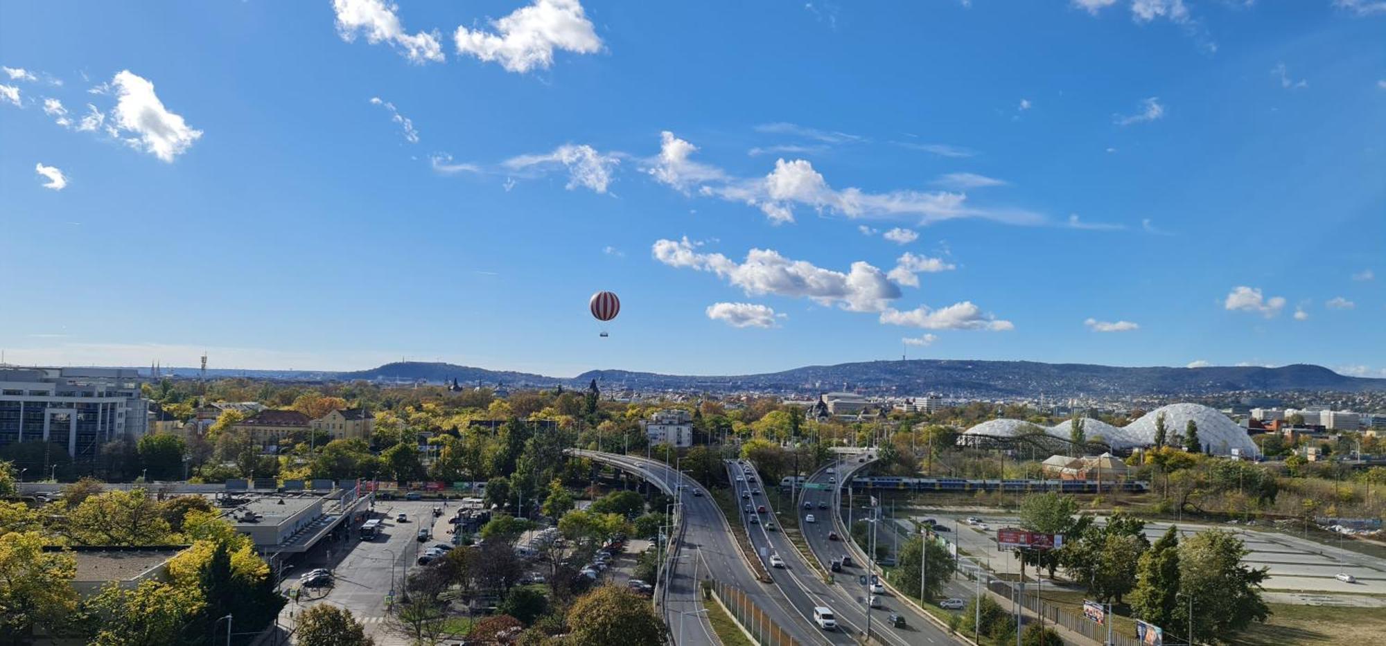 Rooftop Panorama Apartment Budapest Bagian luar foto