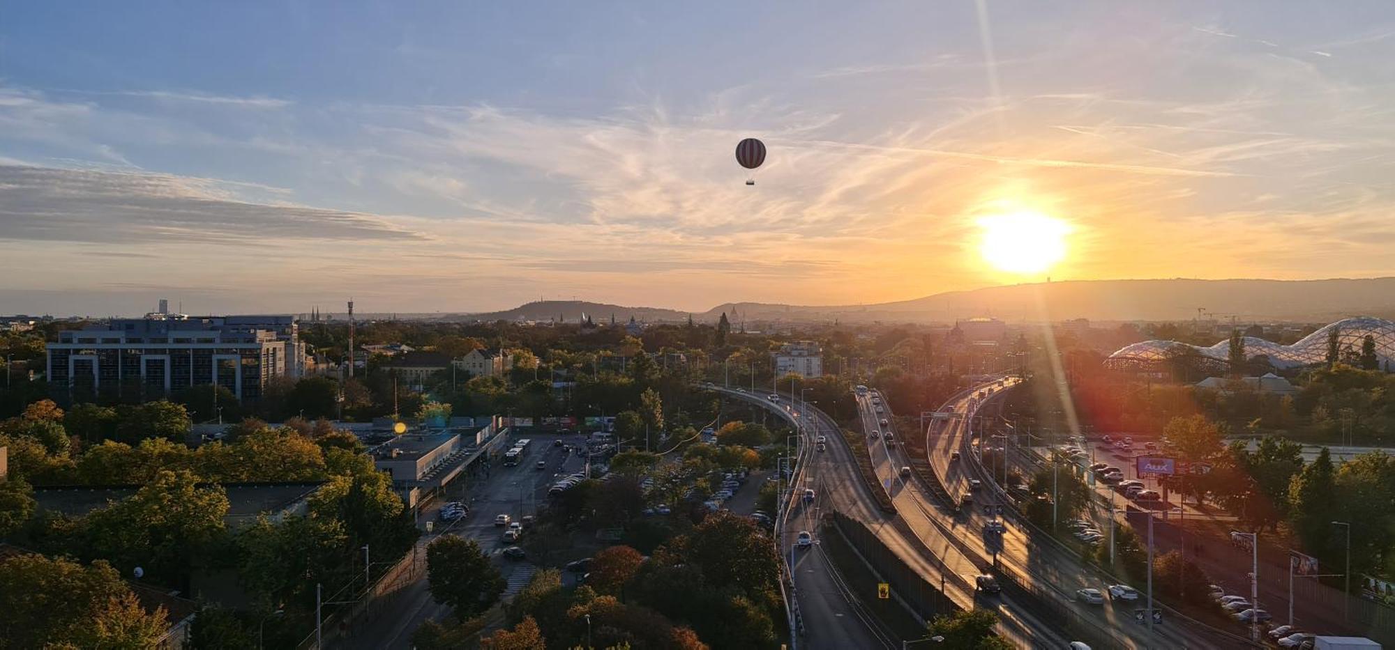 Rooftop Panorama Apartment Budapest Bagian luar foto