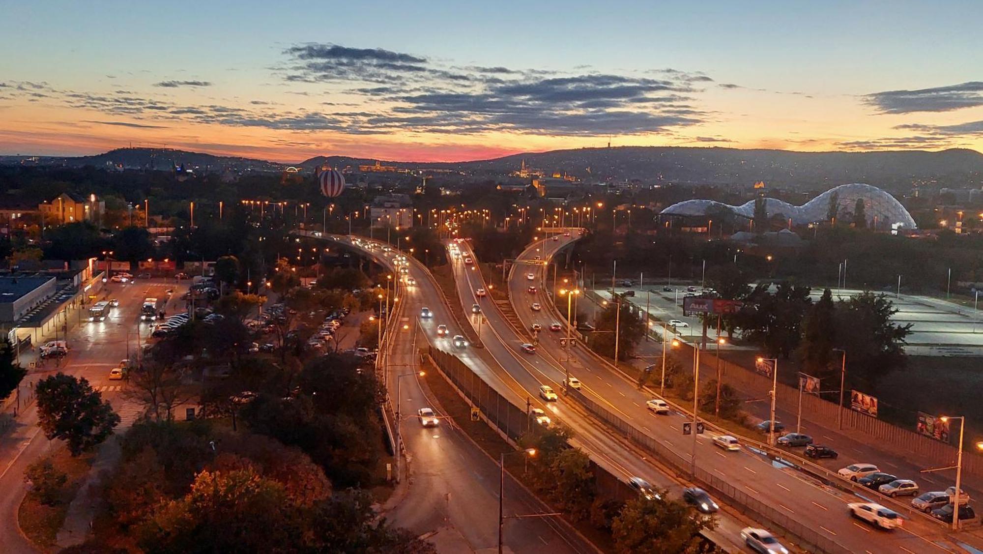 Rooftop Panorama Apartment Budapest Bagian luar foto